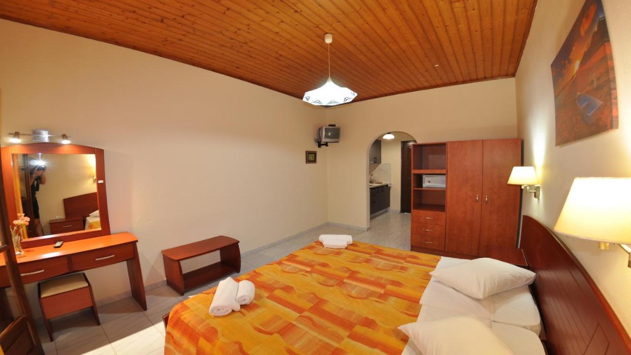Villa Katerina Apartments Liapades Eksteriør bilde